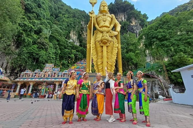 2 Days Private Vehicle With Driver -Explore Malaysia By Your Own Plans - Batu Caves: the most distinctive suggested stop