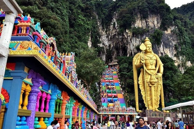 2D1N Cameron Highlands, Batu Caves, Ipoh, Kuala SelangorFireflies - Climbing toward Cameron Highlands