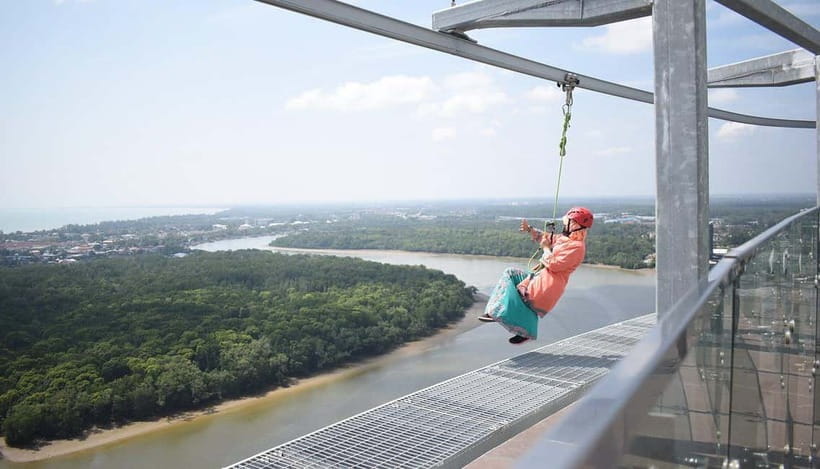 Admission Ticket: Kuantan 188 SkyDeck - Choosing the best time for light and comfort
