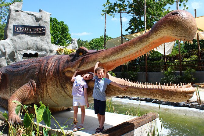 Adventure Combo - A guided introduction to crocodile behavior