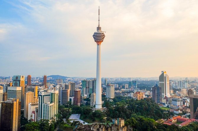 Airport Layover: Kuala Lumpur Full-Day Tour - National symbols and the old city centre