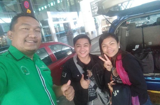 Airport Pickup / Drop off KLIA & KLIA 2 - A closer look at the airport meeting-point problem