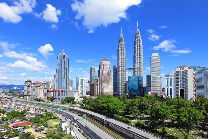 Arrival Transfer : Kuala Lumpur Airport - The ride from KLIA or KLIA2 into Kuala Lumpur