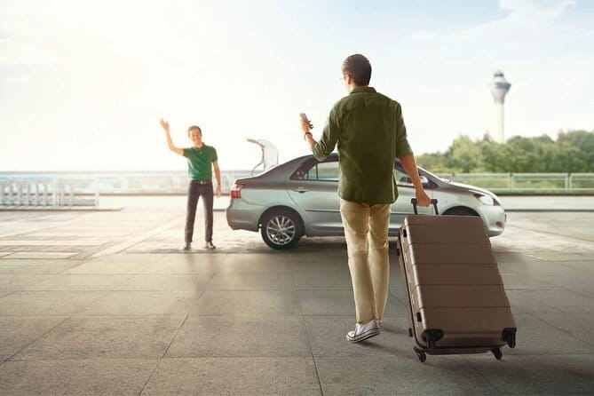 AVANI Sepang Goldcoast Resort Hotel To Kuala Lumpur International Airport KLIA KLIA2 Transfer - A good fit for families and small groups