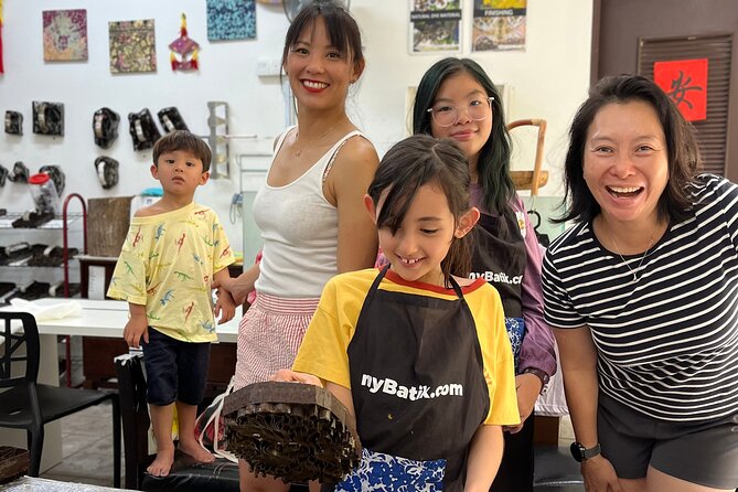 Batik Bag Painting Workshop by myBatik - A private class with a family-friendly pace