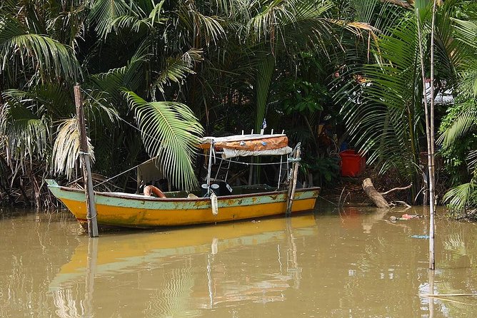 Batu Caves & Firefly Cruise from Kuala Lumpur with Seafood Dinner - Private transport and the eight-hour pace
