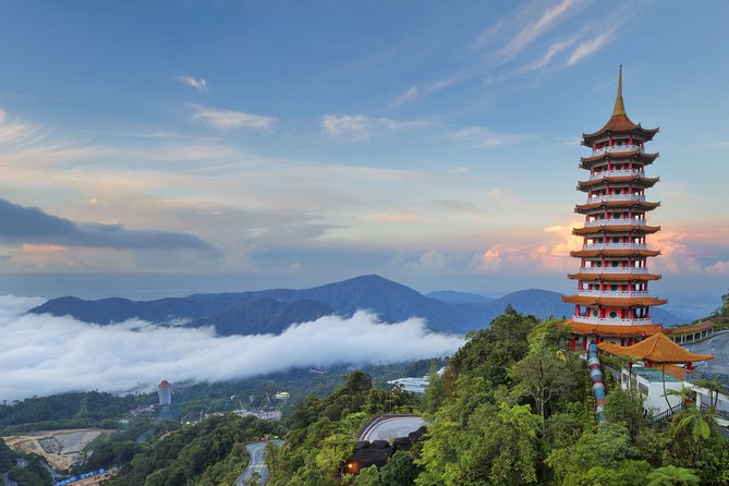 Batu Caves & Genting Highlands Highlights with Cultural Crafts - Riding the Awana SkyWay above the hills
