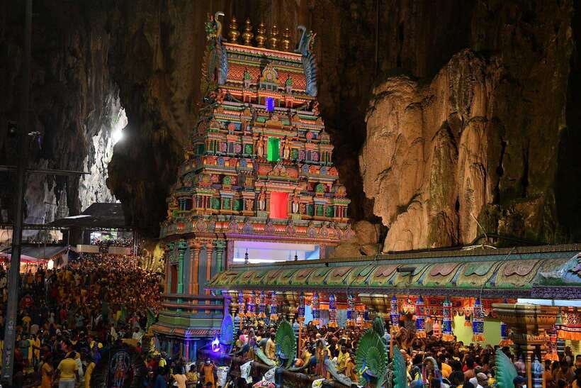 Batu Caves Private Tour - The 30-minute drive from Bukit Bintang