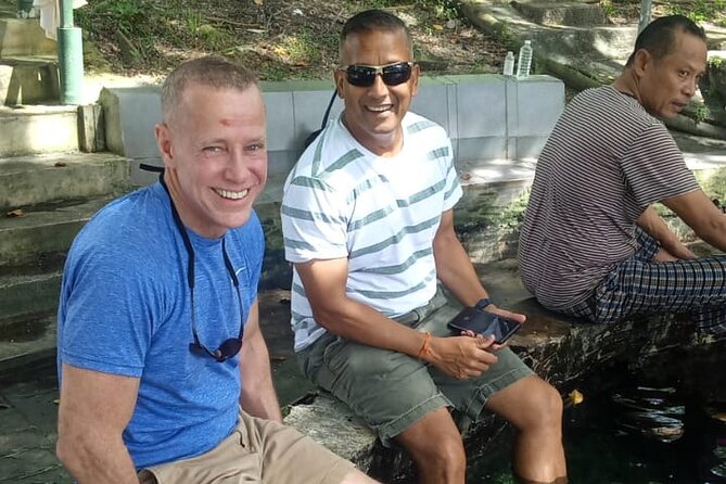Batu Caves, Waterfalls and Hot Springs Tour With Lunch - Royal Selangor’s 45-minute pewter story