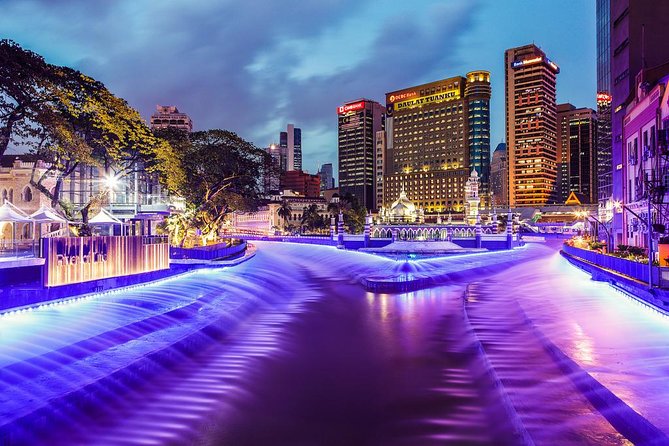 Best of KL at Night – Iconic Sights, Local Life & City Lights - Merdeka Square: Ten Minutes at the Symbolic Center