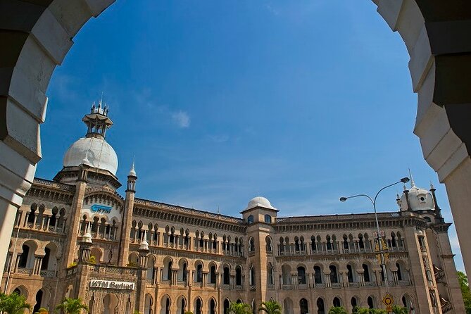 Best of Kuala Lumpur City Tour Including National Museum and National Monument - The Kuala Lumpur Craft Complex and Harriston Boutique