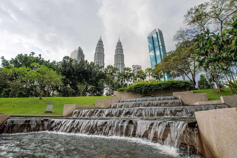 Best of Kuala Lumpur Tour with Twin Tower Entry - Transport, pickup, and guide quality