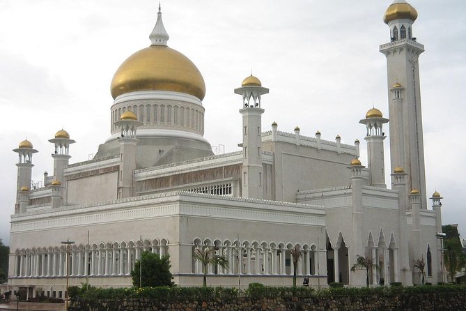 Brunei Heritage Tour - Istana Nurul Iman, seen from outside