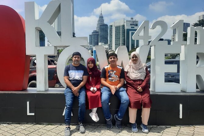 Budget Tour: Kuala Lumpur Full-Day City Tour - Batu Caves and the 272-step climb