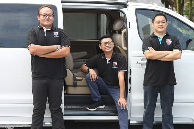 ~Chauffeur: Johor Bahru to Singapore Van Transfer - Communication that helps the trip run smoothly