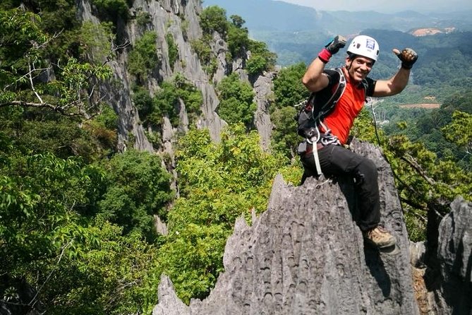 Climb and Abseiling Hidden Pinnacles of Takun - Abseiling back down from Bukit Takun