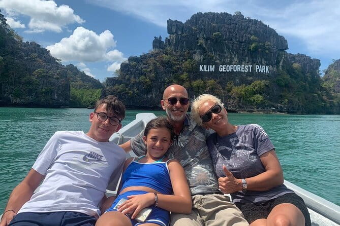 Combo:Langkawi Snorkeling & Tg Rhu mangrove private boat tour - Lunch at a Floating Restaurant