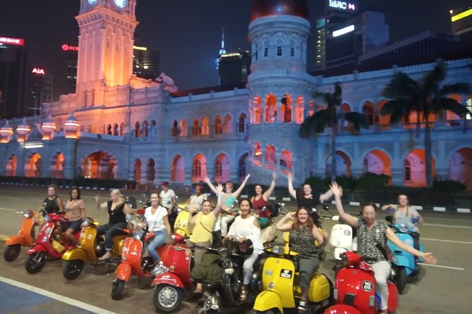 Cooler Lumpur by Night - A night market and the pleasures of small bites