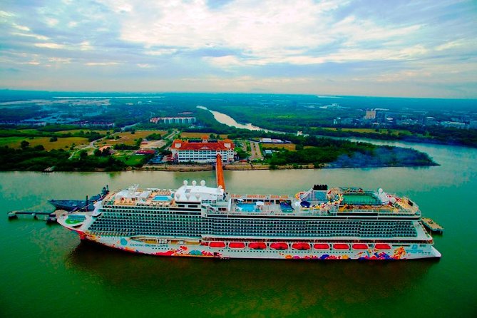 Day Trip frm Port Klang: Kuala Lumpur Famous Landmarks with Lunch - KL Tower gives you your first city view
