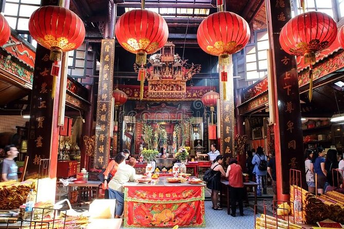 Discover The Best of Kuala Lumpur by Night - Sri Maha Mariamman Temple After Dark