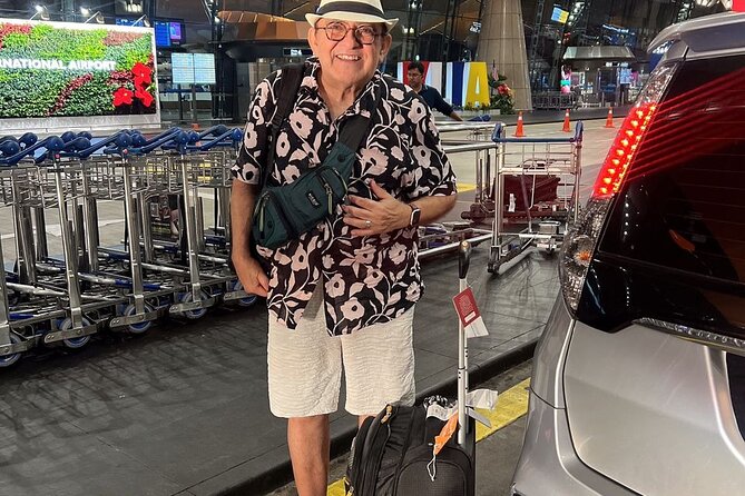 Exclusive Kuala Lumpur International Airport Transfer - Airport pickup and the meeting point question