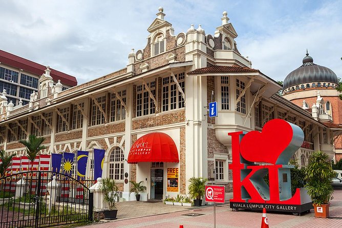 Explore the Wonders of Kuala Lumpur with Petronas Twin Towers - Islamic Arts Museum: an elegant first stop