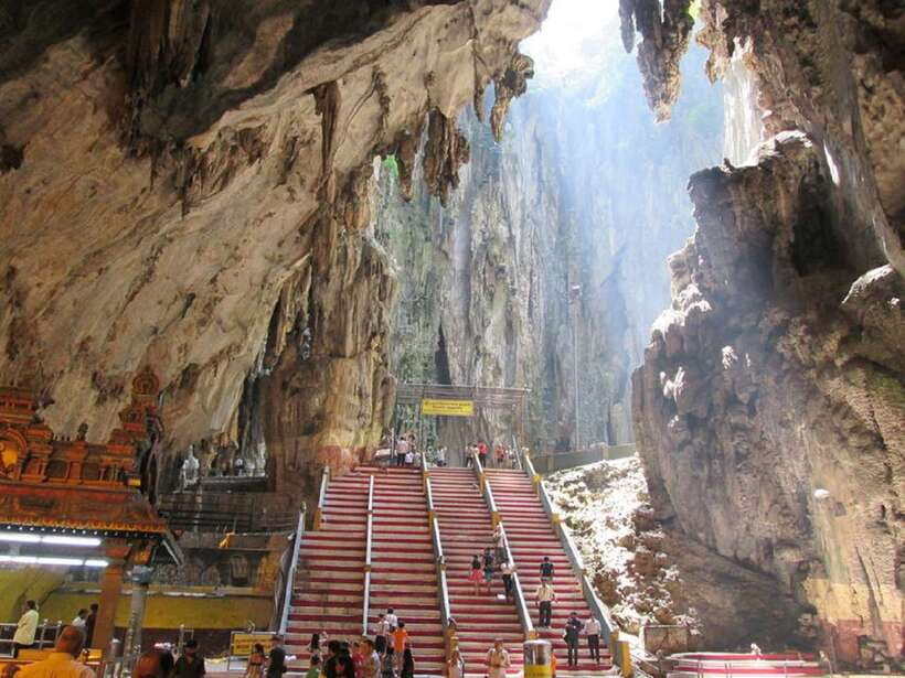 From Kuala Lumpur: Batu Caves Cultural Temple Tour - Exploring Chinatown and Central Market