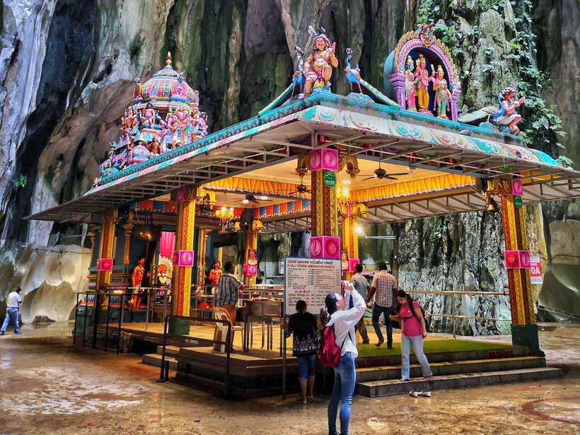 From Kuala Lumpur: Colmar Tropicale and Batu Caves Day Trip - Is $44 a fair price?