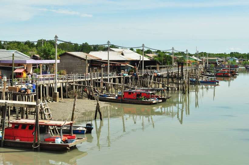 From Kuala Lumpur: Crab Island Tour with Seafood Lunch - Should you book the Crab Island tour?