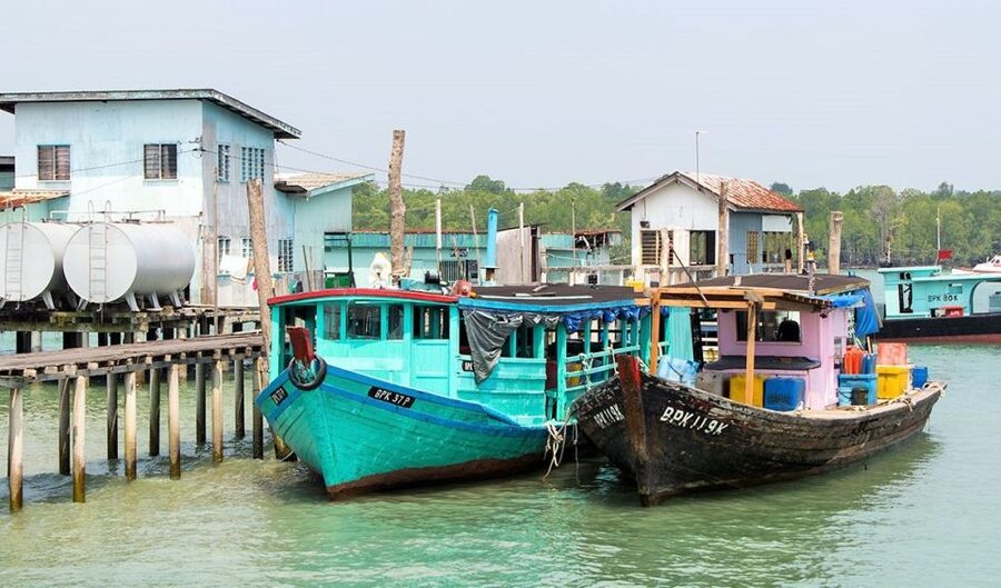 From Kuala Lumpur: Crab Island Tour with Seafood Lunch - The driver can make or break the day