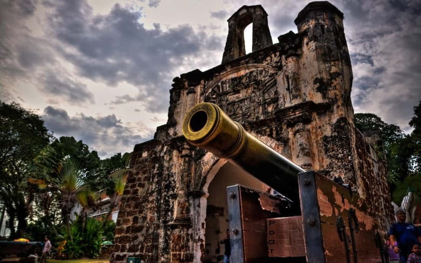 From Kuala Lumpur: Historical Private Malacca Day Tour - Melaka Sultanate Palace Museum and the city’s Malay past