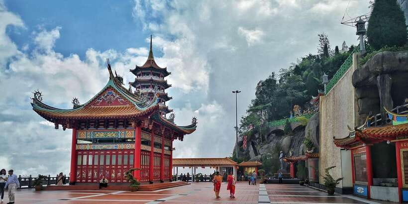 From Kuala Lumpur: Private Genting Highlands Day Trip - The Genting Skyway cable-car ride