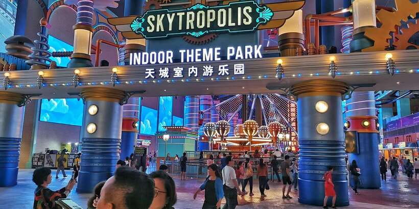 From Kuala Lumpur: Private Genting Highlands Day Trip - Shopping, food, and theme parks
