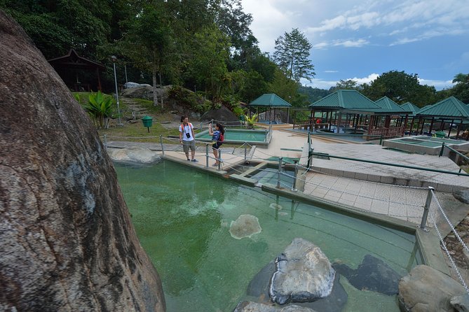 Full-Day Kinabalu Park and Poring Hot Spring Day Trip - The guides are a major part of the experience