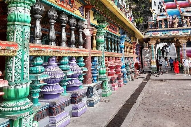 Full Day Kuala Lumpur City Tour with Petronas Twin Tower Tickets - Royal Selangor: a short look at Malaysian pewter