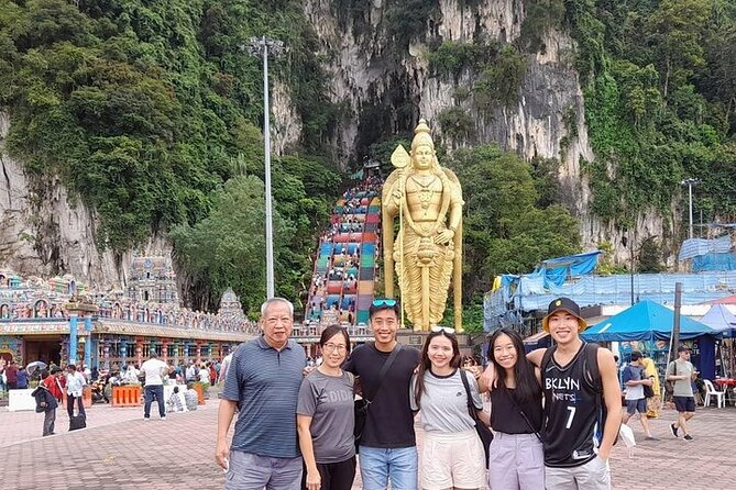 Full Day Kuala Lumpur City Tour with Petronas Twin Tower Tickets - River of Life and Jamek Mosque