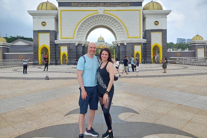 Full-Day Kuala Lumpur Sightseeing Tour - Merdeka Square and the Sultan Abdul Samad Building