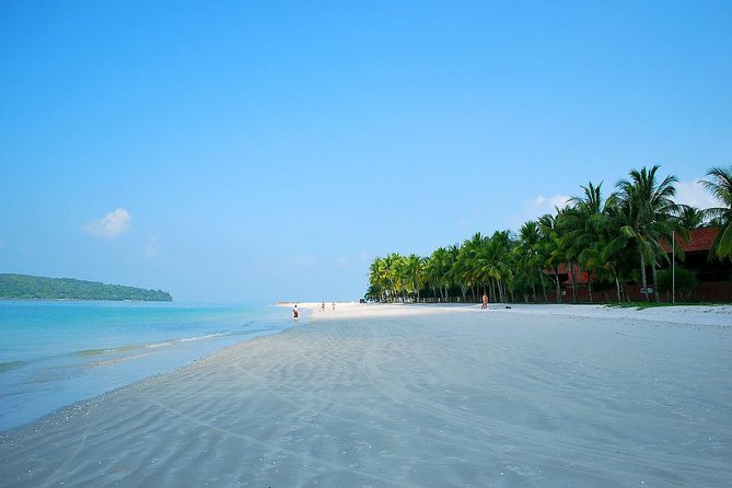 Full Day Langkawi City Tour with Cable Car - Eagle Square offers Langkawi’s signature photograph