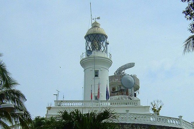 Full-Day Malacca City Tour from Kuala Lumpur - Climbing St. Paul’s Hill