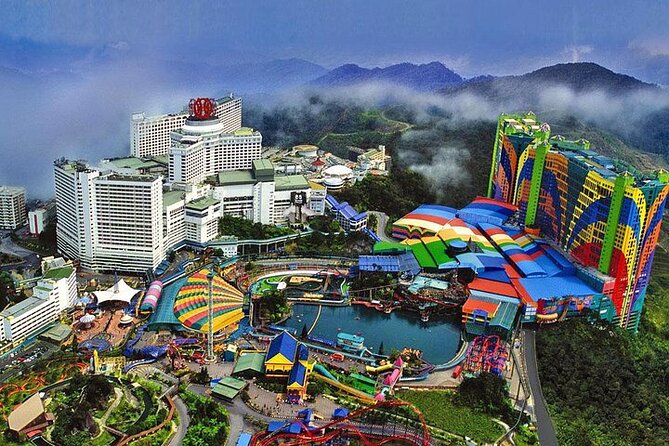 Genting Highlands Fun Day Trip from Kuala Lumpur - Riding the Awana SkyWay over the rainforest