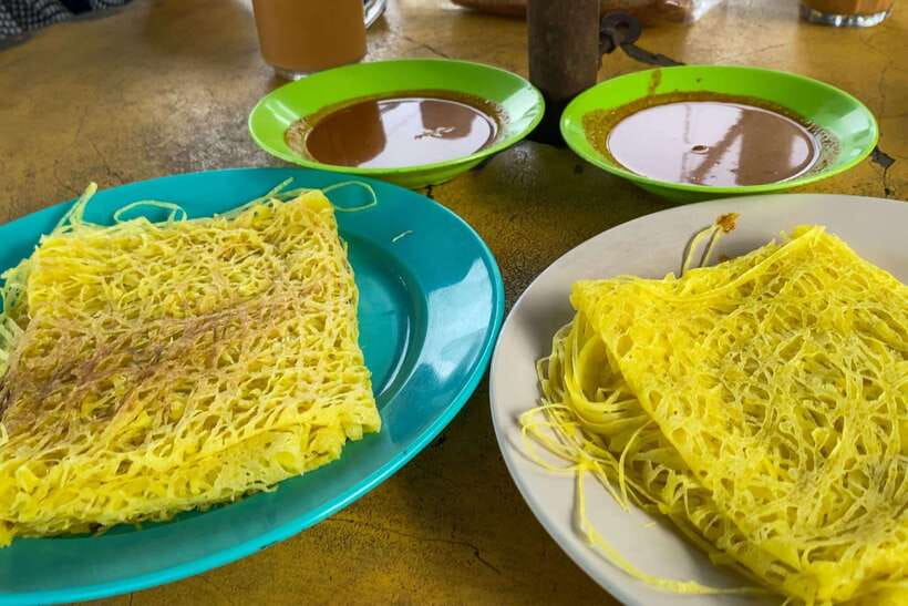 George Town: Authentic Food Tour with 12+ Tastings - Sampling Penang Snacks Without Guessing What To Order