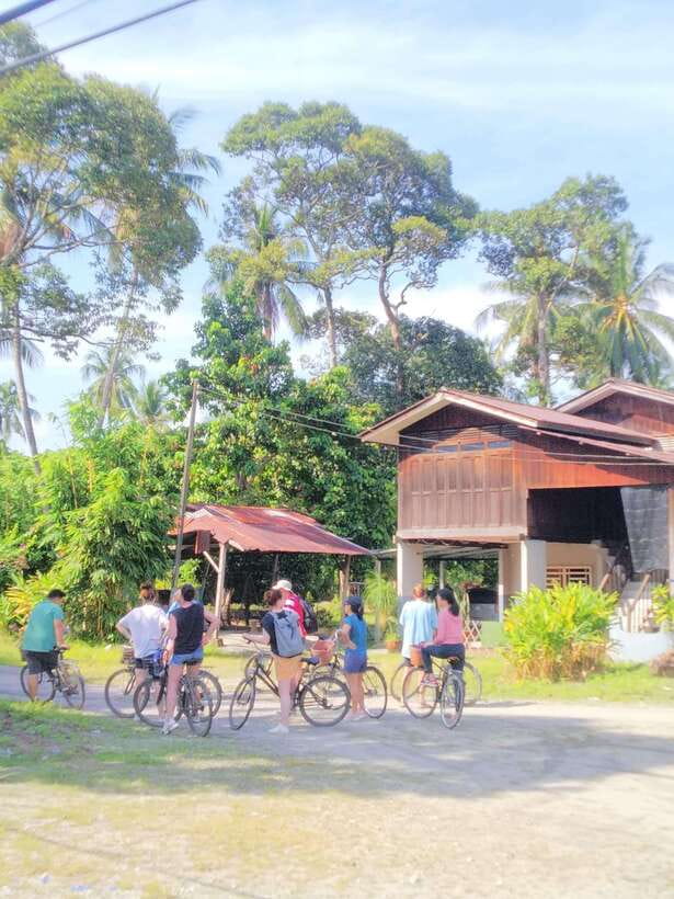 George Town, Penang: Malay Countryside Cycling - Malay and Chinese villages along the same route