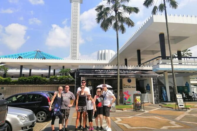Half Day City Tour - Limited Offer - Lake Gardens, the National Museum, and the Railway Station