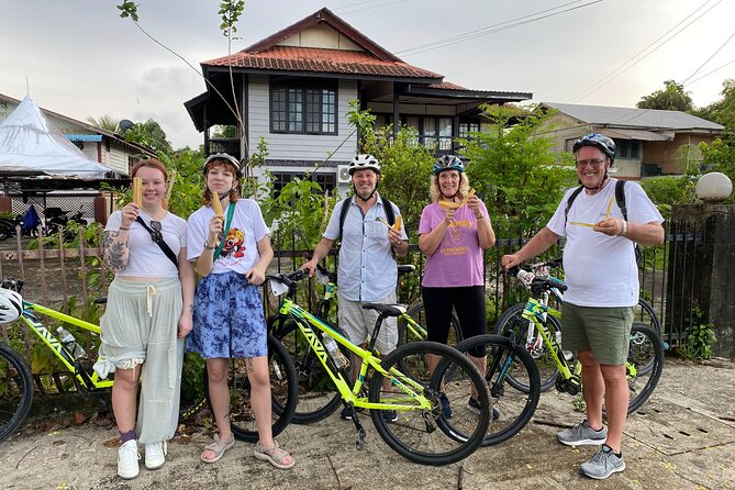 Half-Day Heritage Bike Tour in Kuching - Heritage buildings, temples, and Kuching’s back lanes