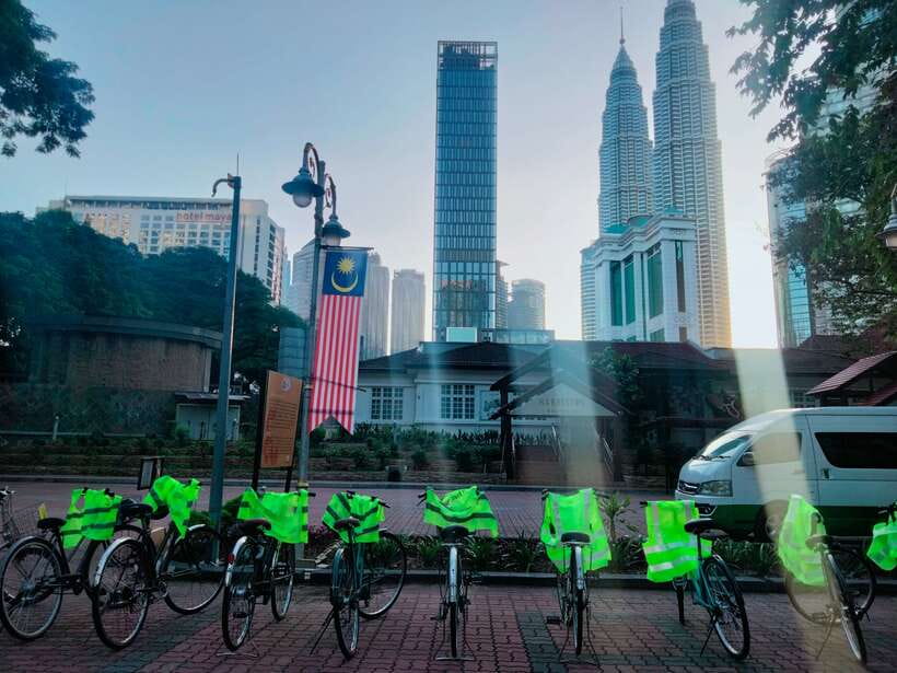 Hidden Kuala Lumpur: 4-Hour Bike Tour - Petaling Street and the narrow passages beyond it