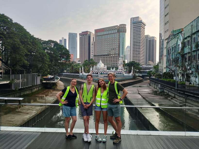 Hidden Kuala Lumpur: 4-Hour Bike Tour - Food stops that turn sightseeing into a local morning