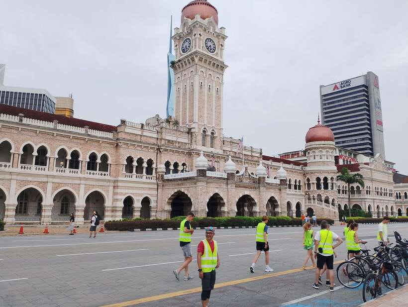 Hidden Kuala Lumpur: 4-Hour Bike Tour - Temples, a mosque, and Kuala Lumpur’s shared traditions