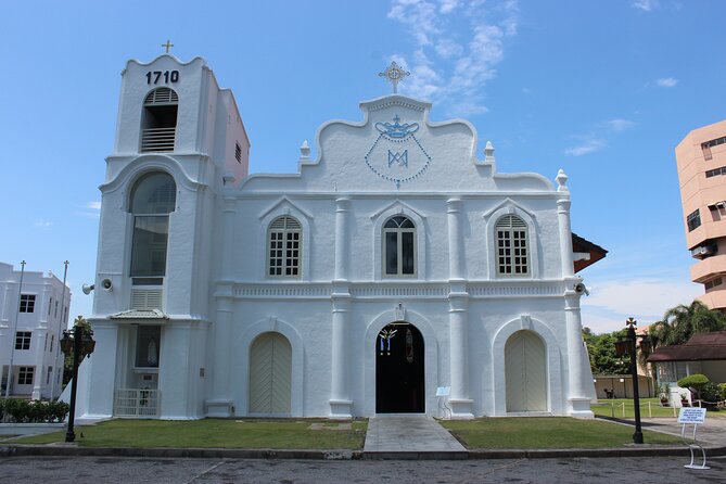 Historical Guided Tour in Melaka from Kuala Lumpur with Lunch - Dutch Square, where Melaka turns pink