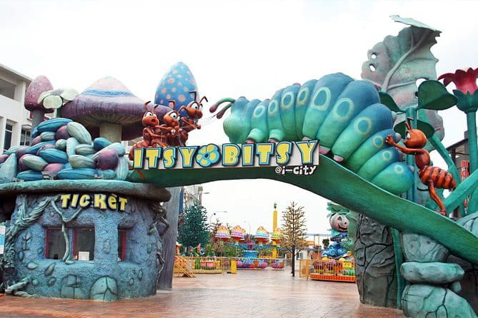 i-City Shah Alam Theme Park Adventure with Return Transfer - The first two hours: WaterWorld, SnoWalk, and the museums