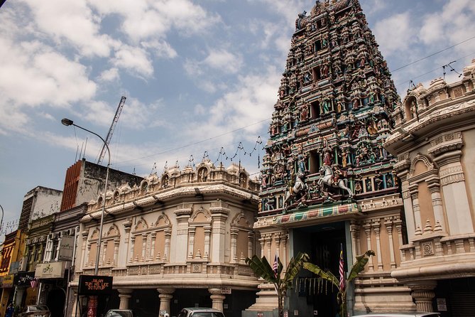 Introduction to Wonders of Kuala Lumpur - Three places of worship, three different traditions